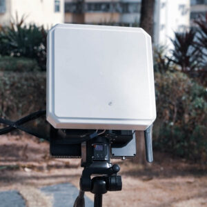 China Moneypro TA02 Tracking Antenna with Continous Pan
