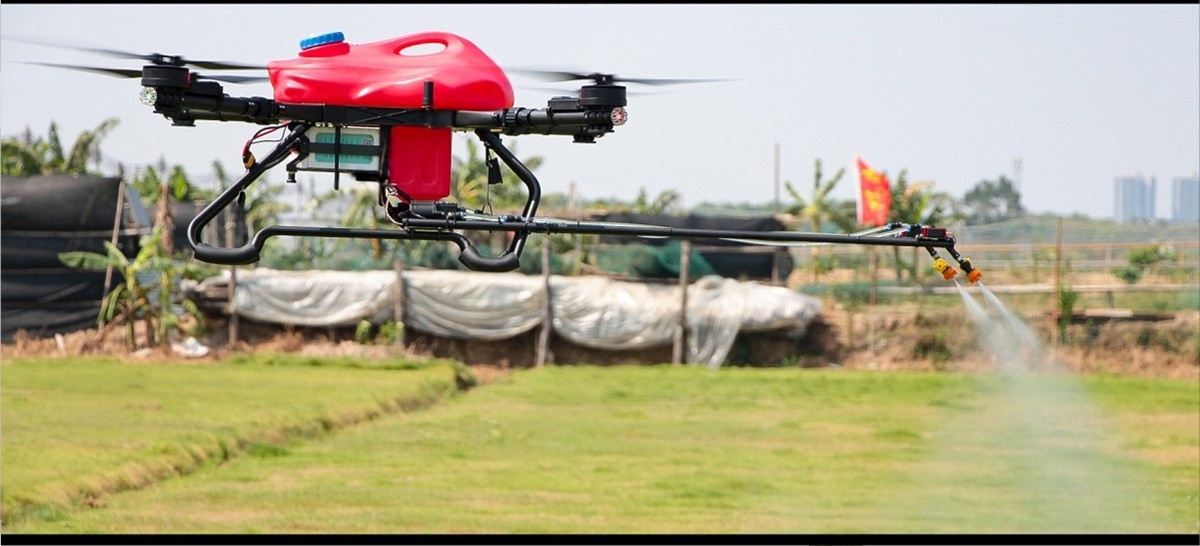 China Moneypro M150-22 180degree Rotating Nozzle Direct Spray Cleaning UAV